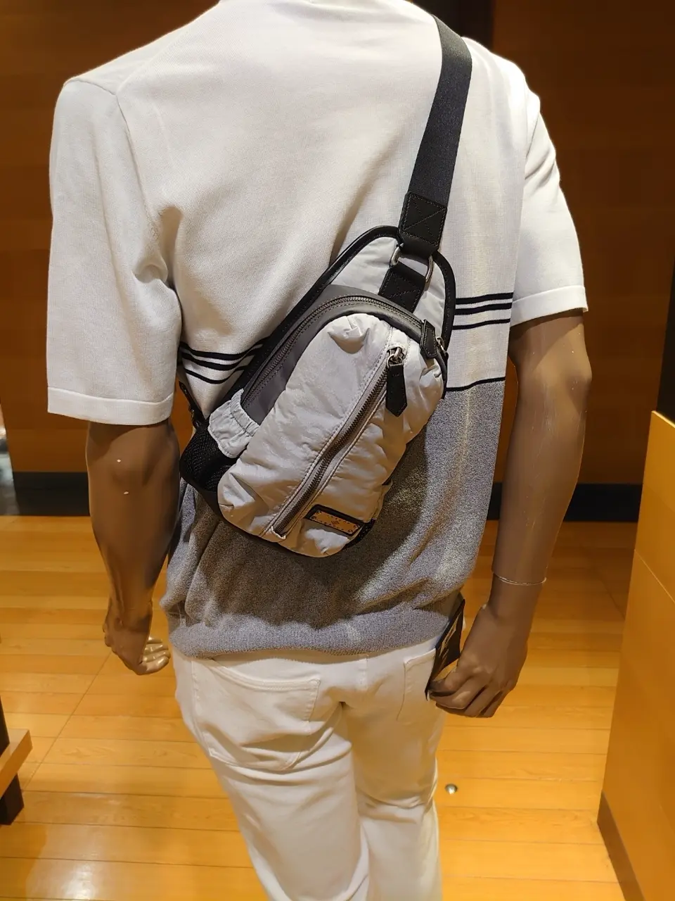 JOSEPH ABBOUD 三宅 コーディネート画像