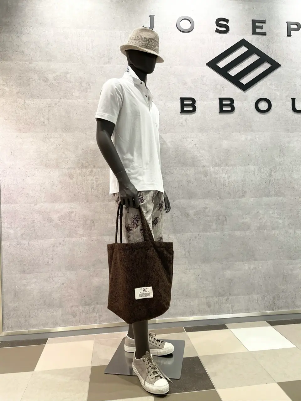  東　 コーディネート画像