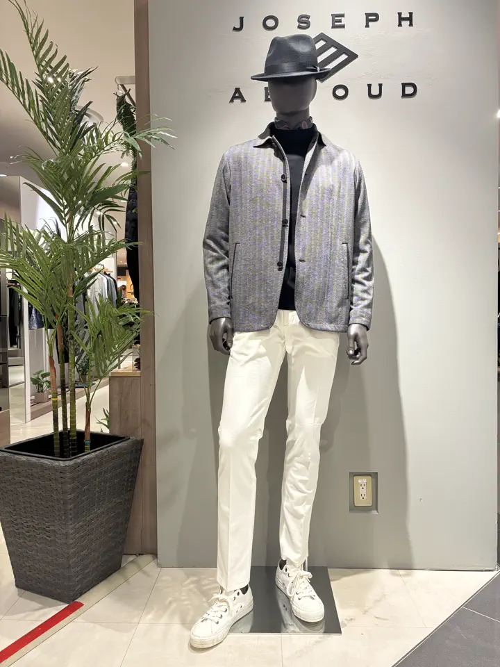 JOSEPH ABBOUD 伊津野 コーディネート画像