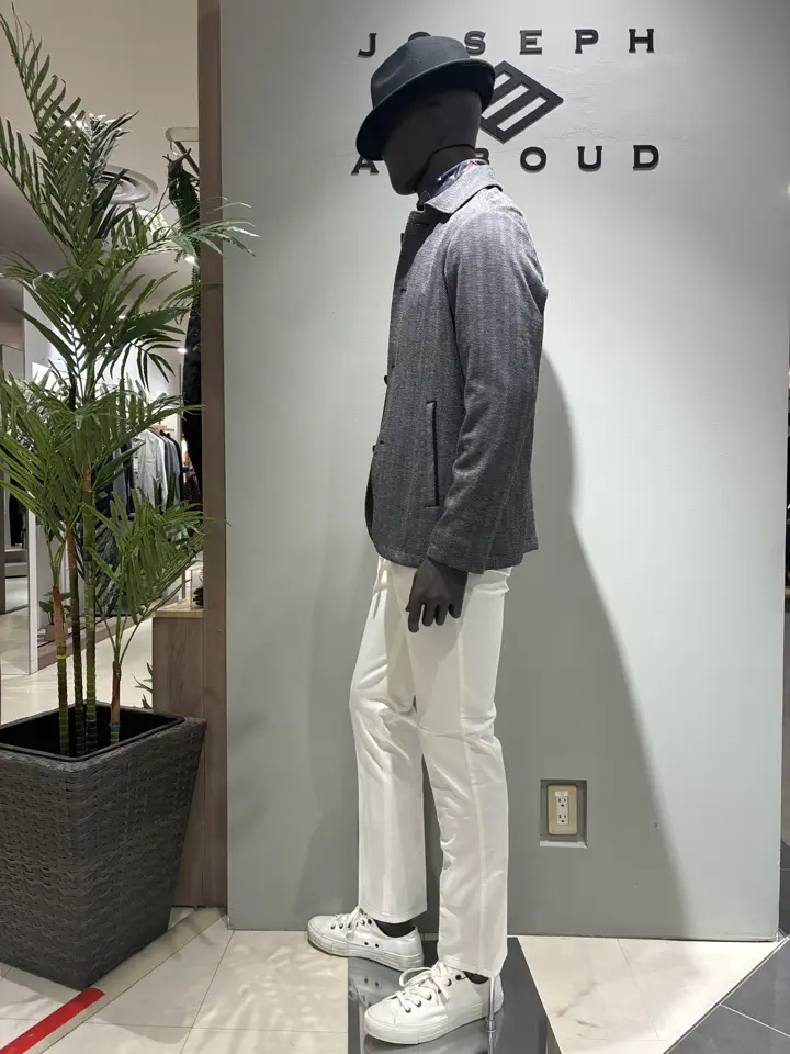 JOSEPH ABBOUD 伊津野 コーディネート画像