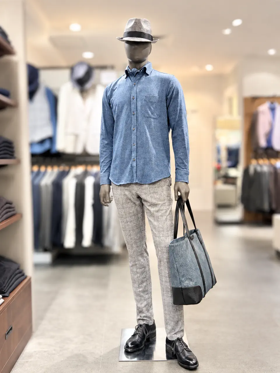 JOSEPH ABBOUD ニサワ コーディネート画像