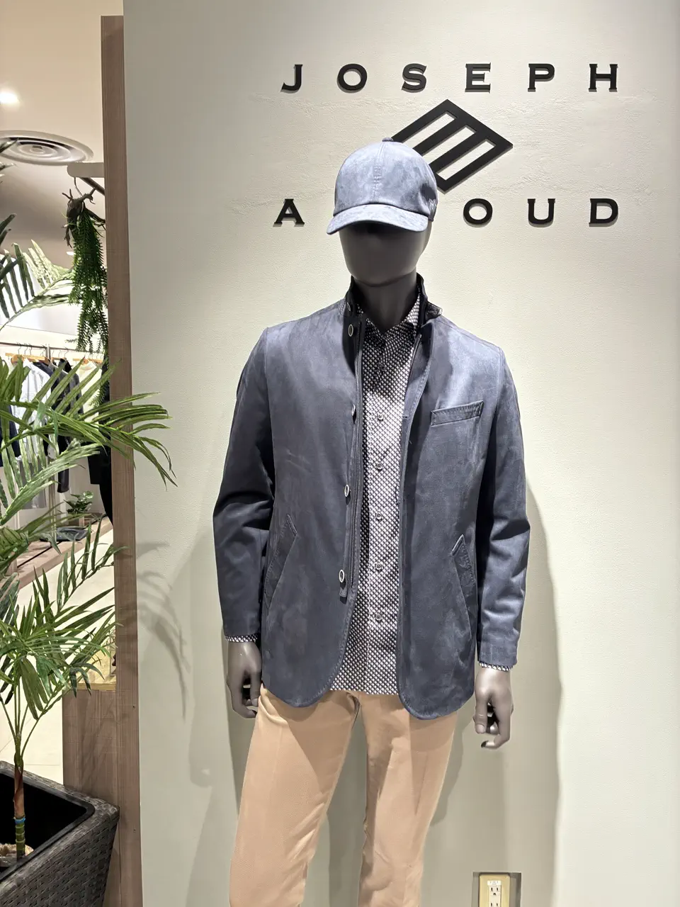 JOSEPH ABBOUD 伊津野 コーディネート画像