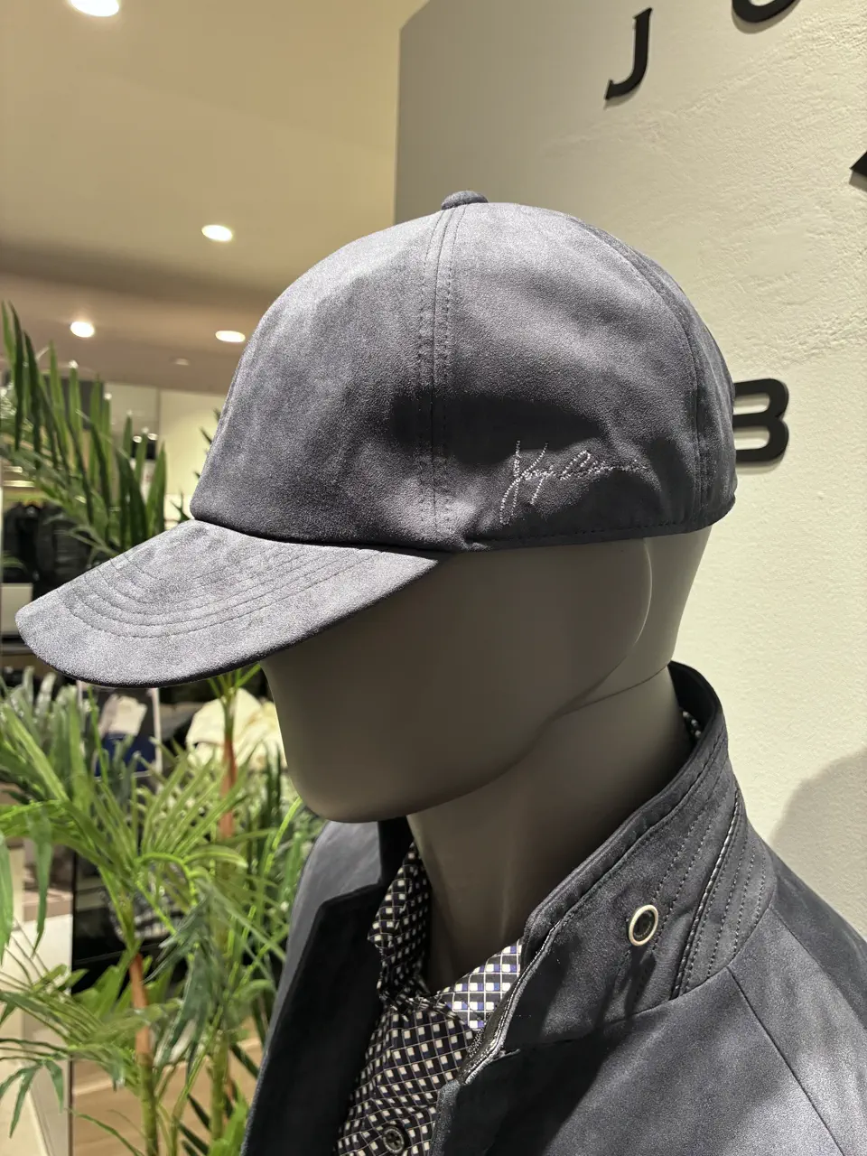 JOSEPH ABBOUD 伊津野 コーディネート画像
