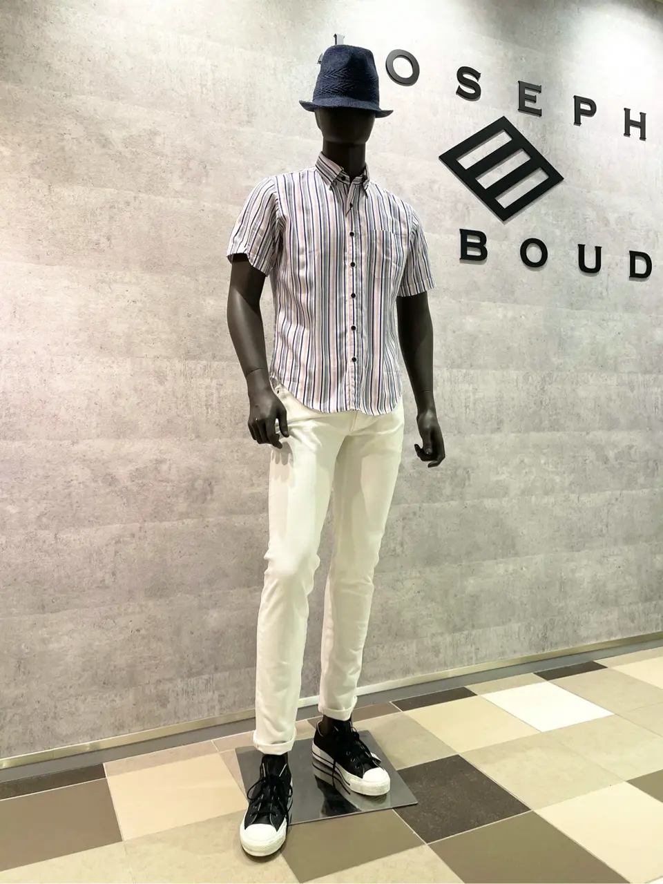  東　 コーディネート画像