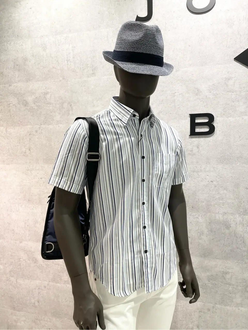 JOSEPH ABBOUD 東　 コーディネート画像