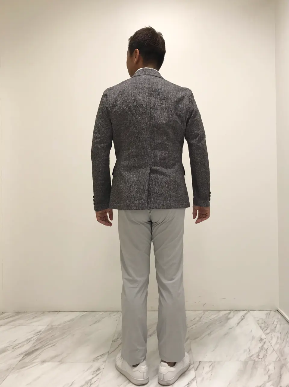 JOSEPH ABBOUD 佐藤 コーディネート画像