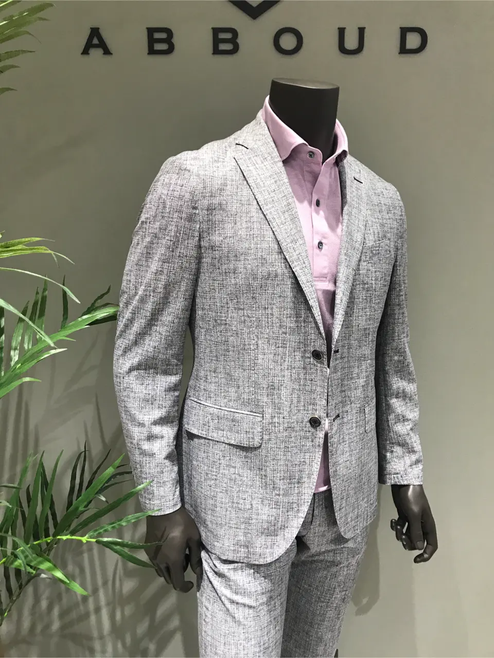 JOSEPH ABBOUD 伊津野 コーディネート画像