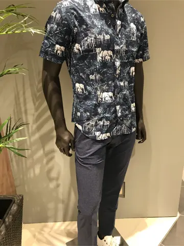 JOSEPH ABBOUD 伊津野 コーディネート画像