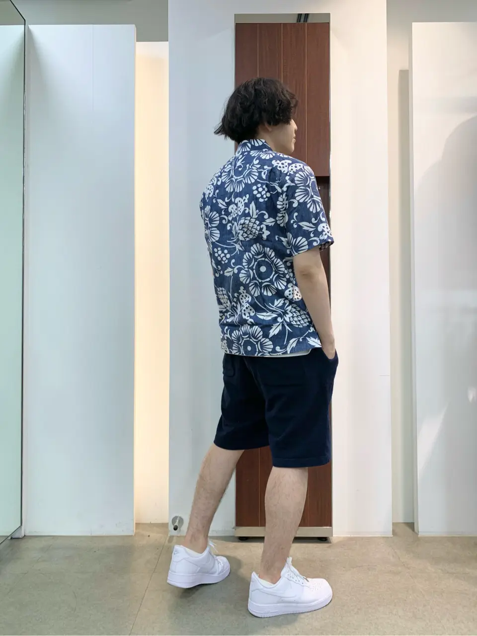 JOSEPH ABBOUD 板屋 コーディネート画像