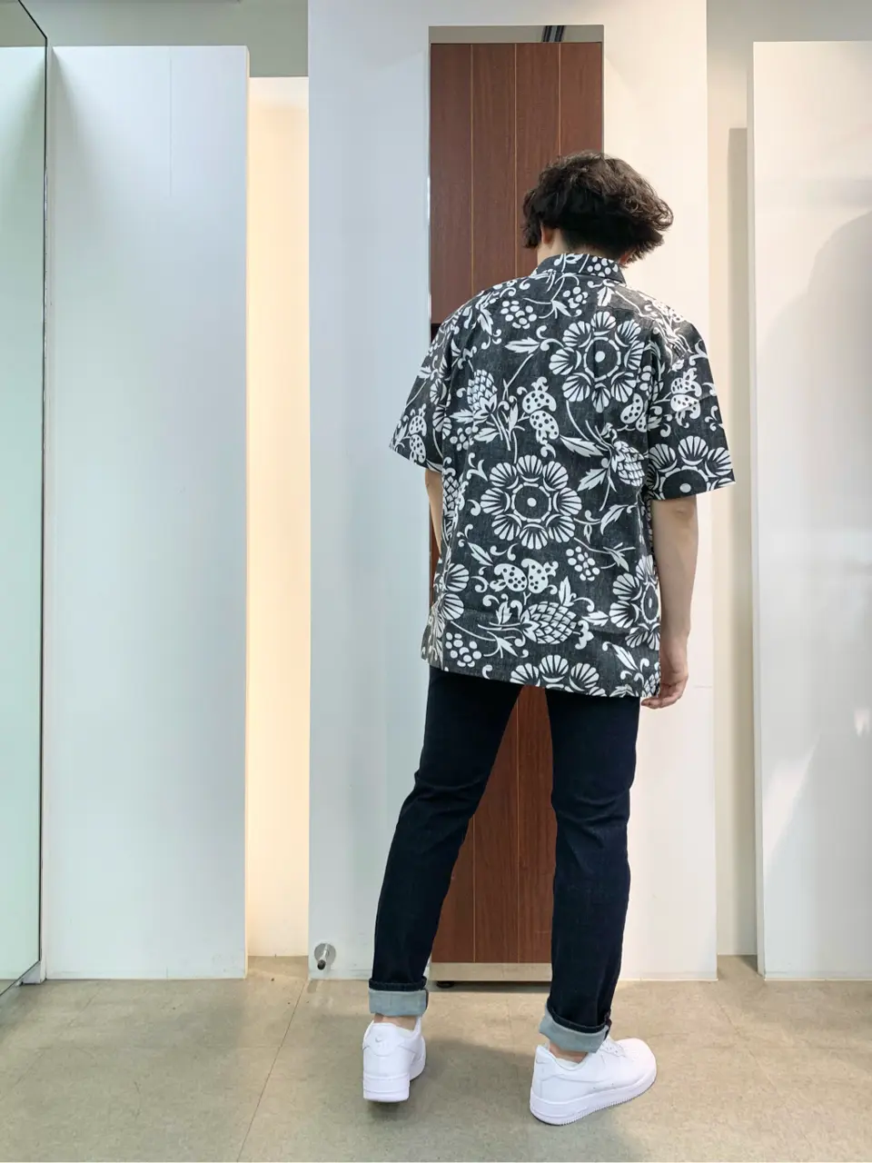 JOSEPH ABBOUD 板屋 コーディネート画像