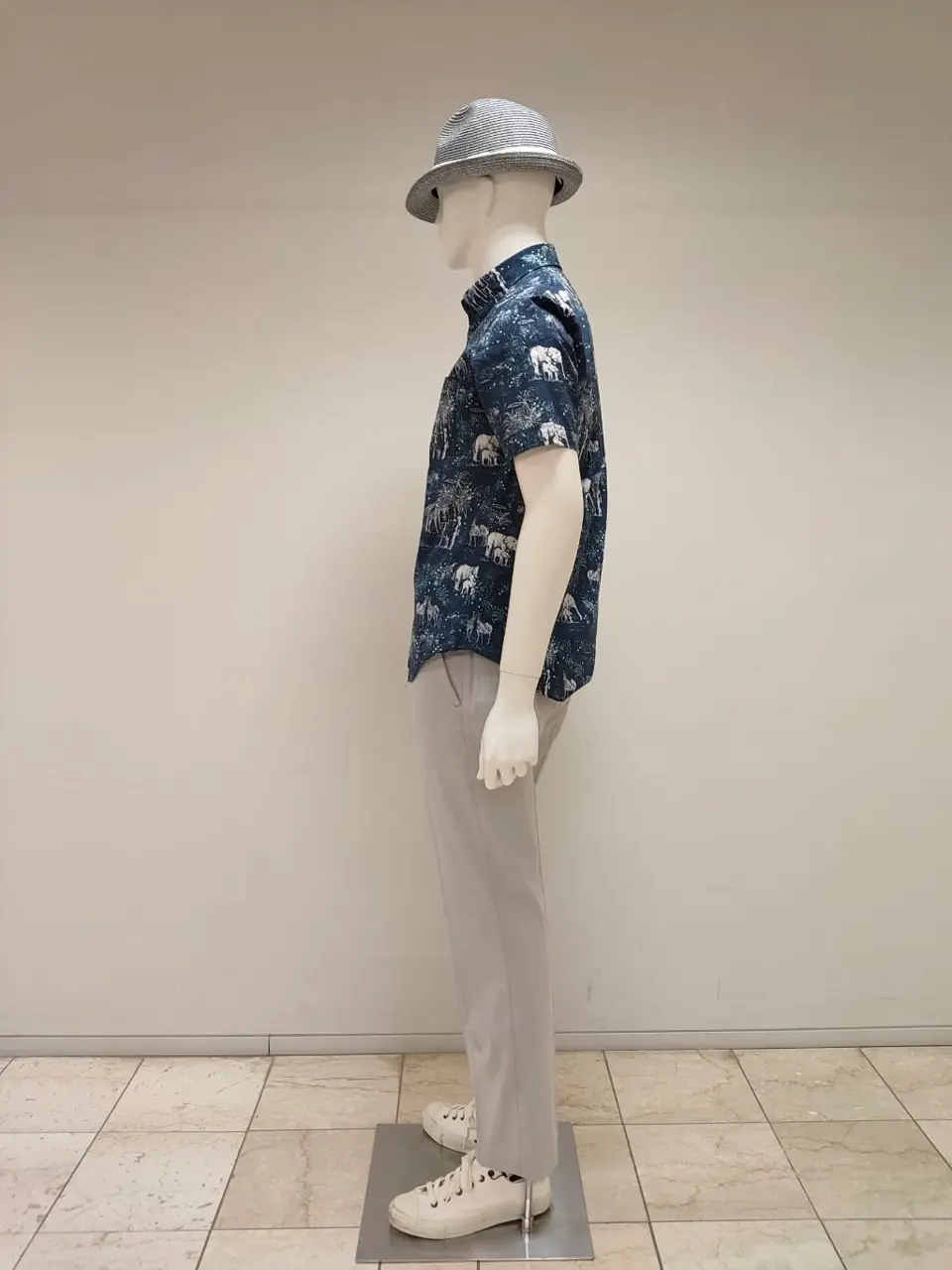 JOSEPH ABBOUD 袋地 コーディネート画像