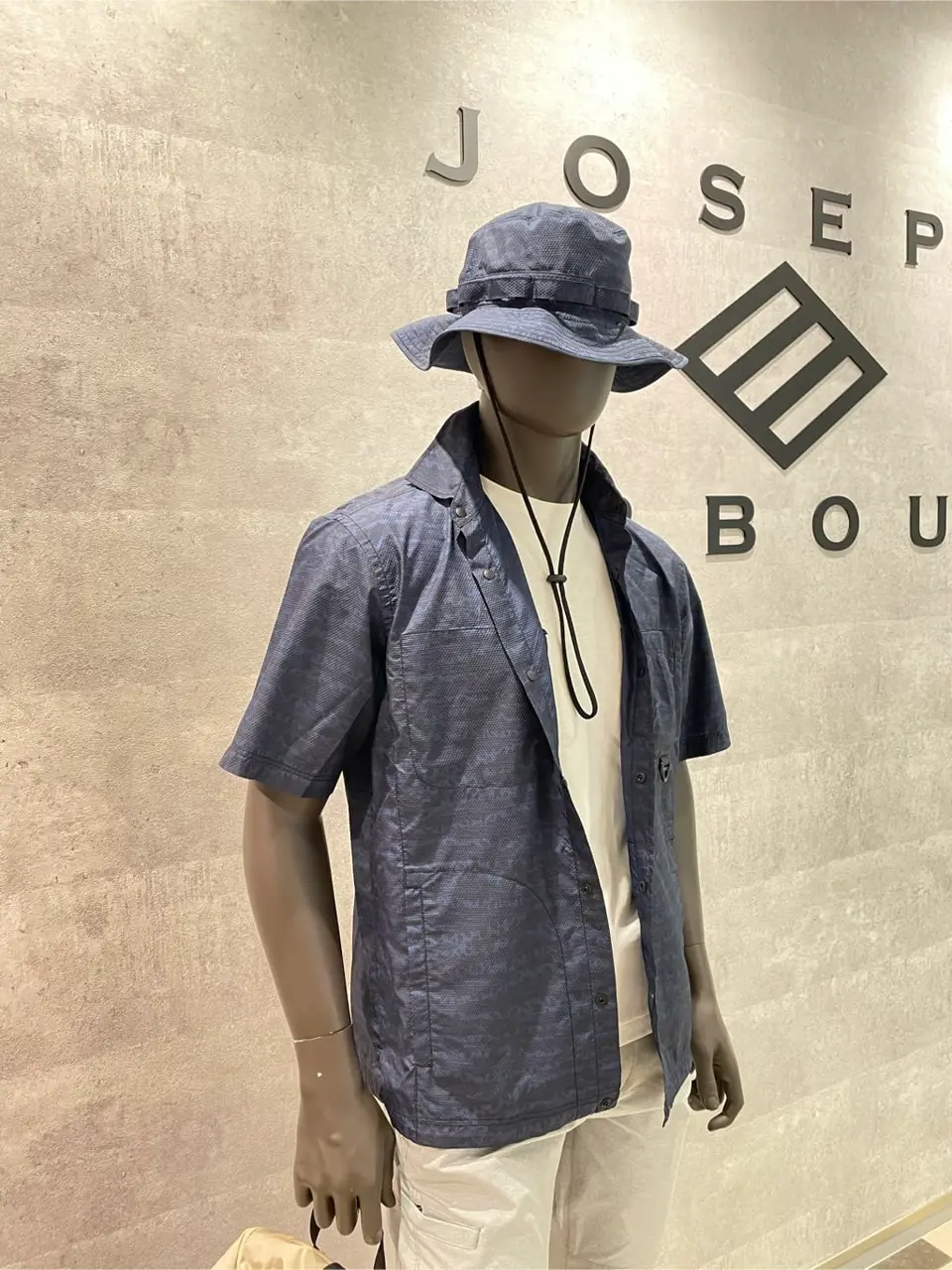 JOSEPH ABBOUD 東　 コーディネート画像