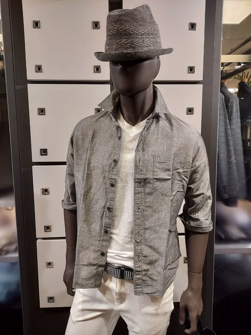 JOSEPH ABBOUD 宮下 コーディネート画像