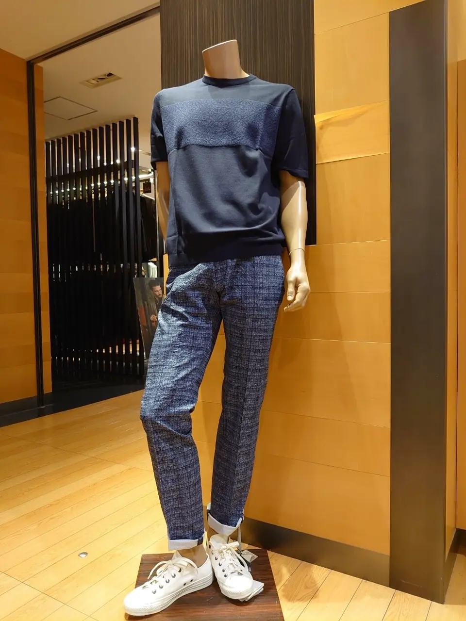  三宅 コーディネート画像