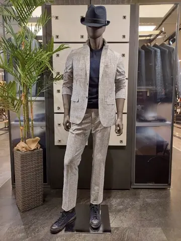 JOSEPH ABBOUD 宮下 コーディネート画像