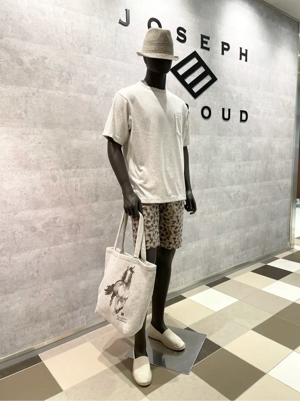  東　 コーディネート画像