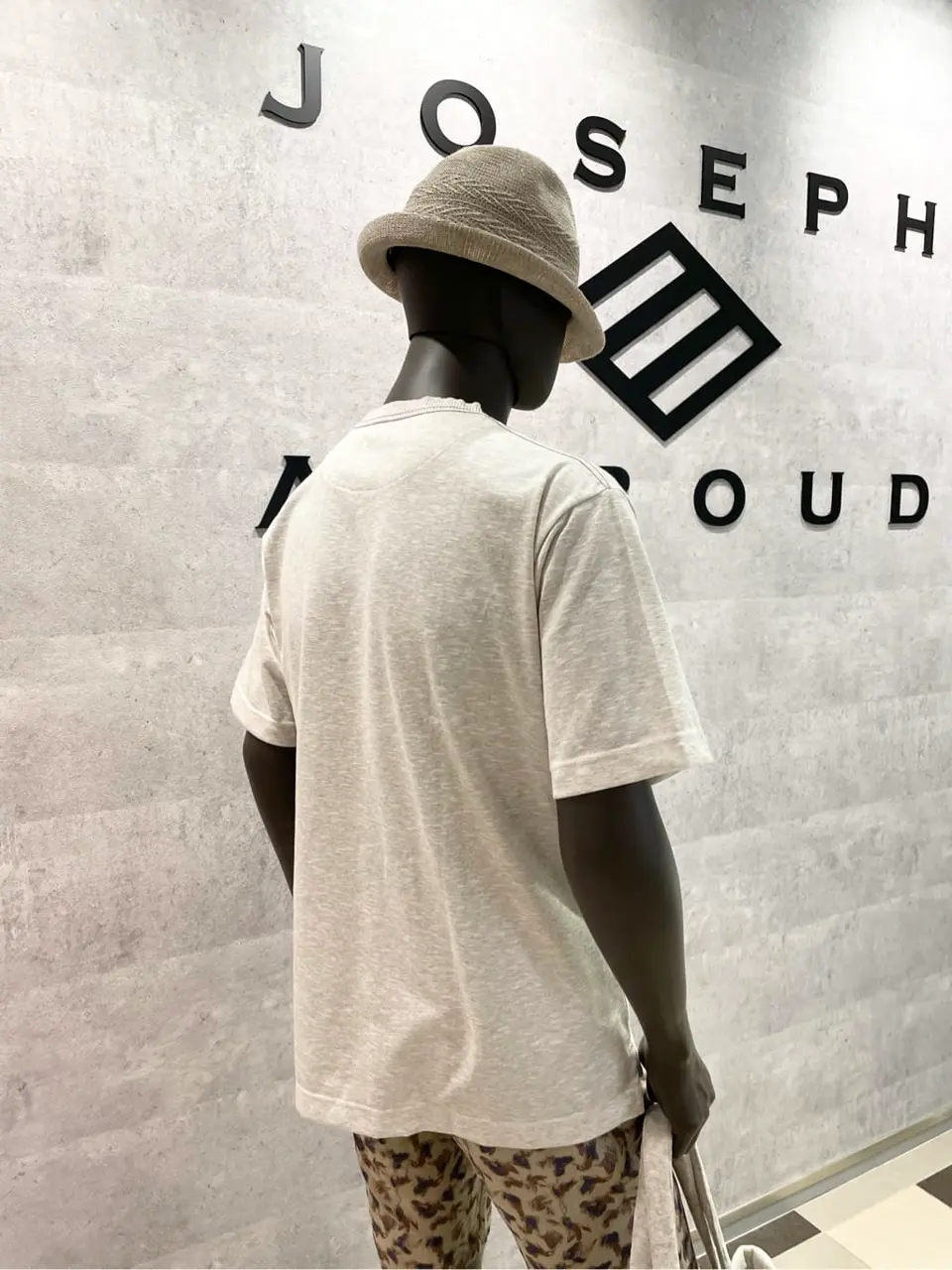 JOSEPH ABBOUD 東　 コーディネート画像