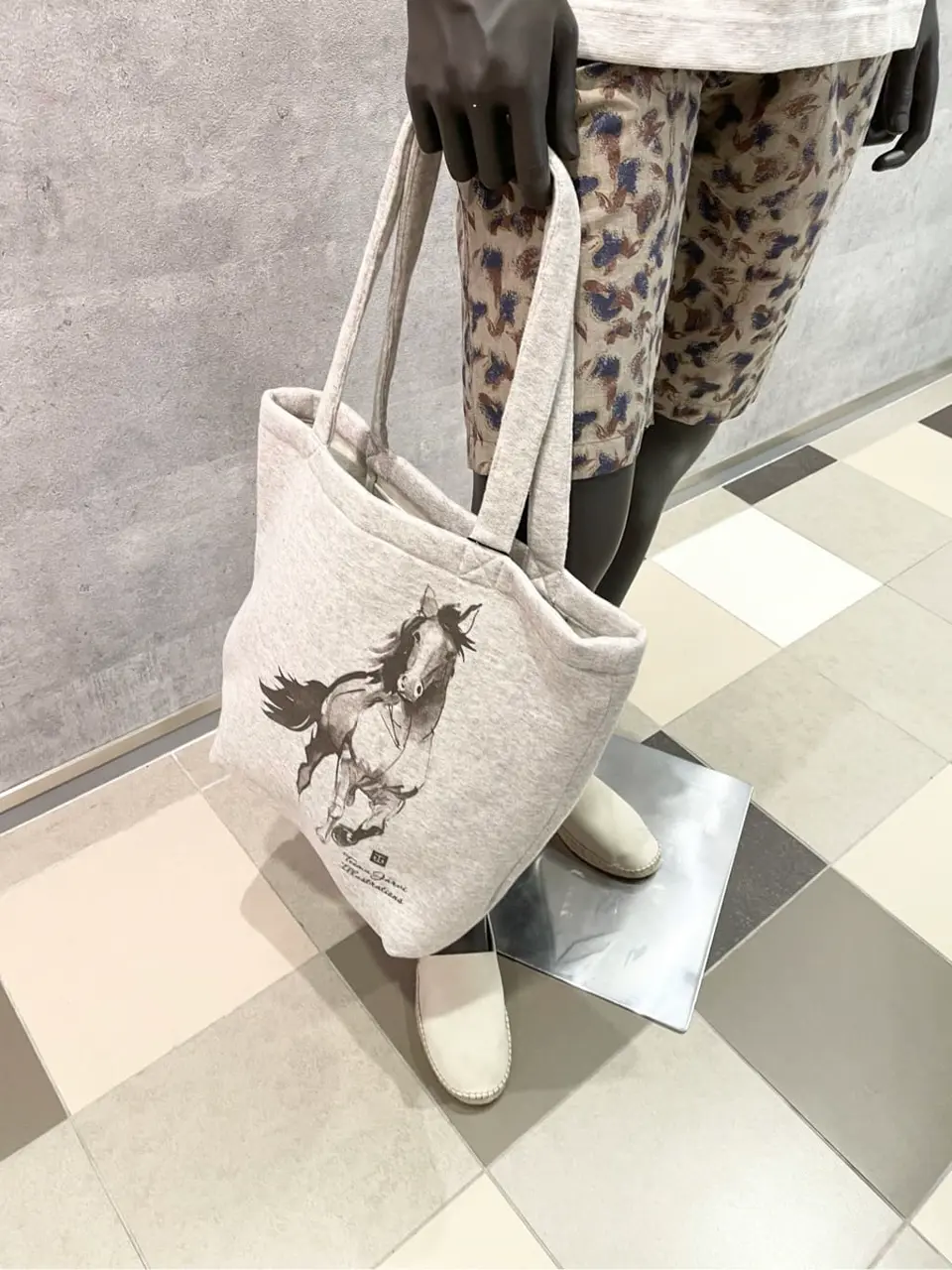 JOSEPH ABBOUD 東　 コーディネート画像