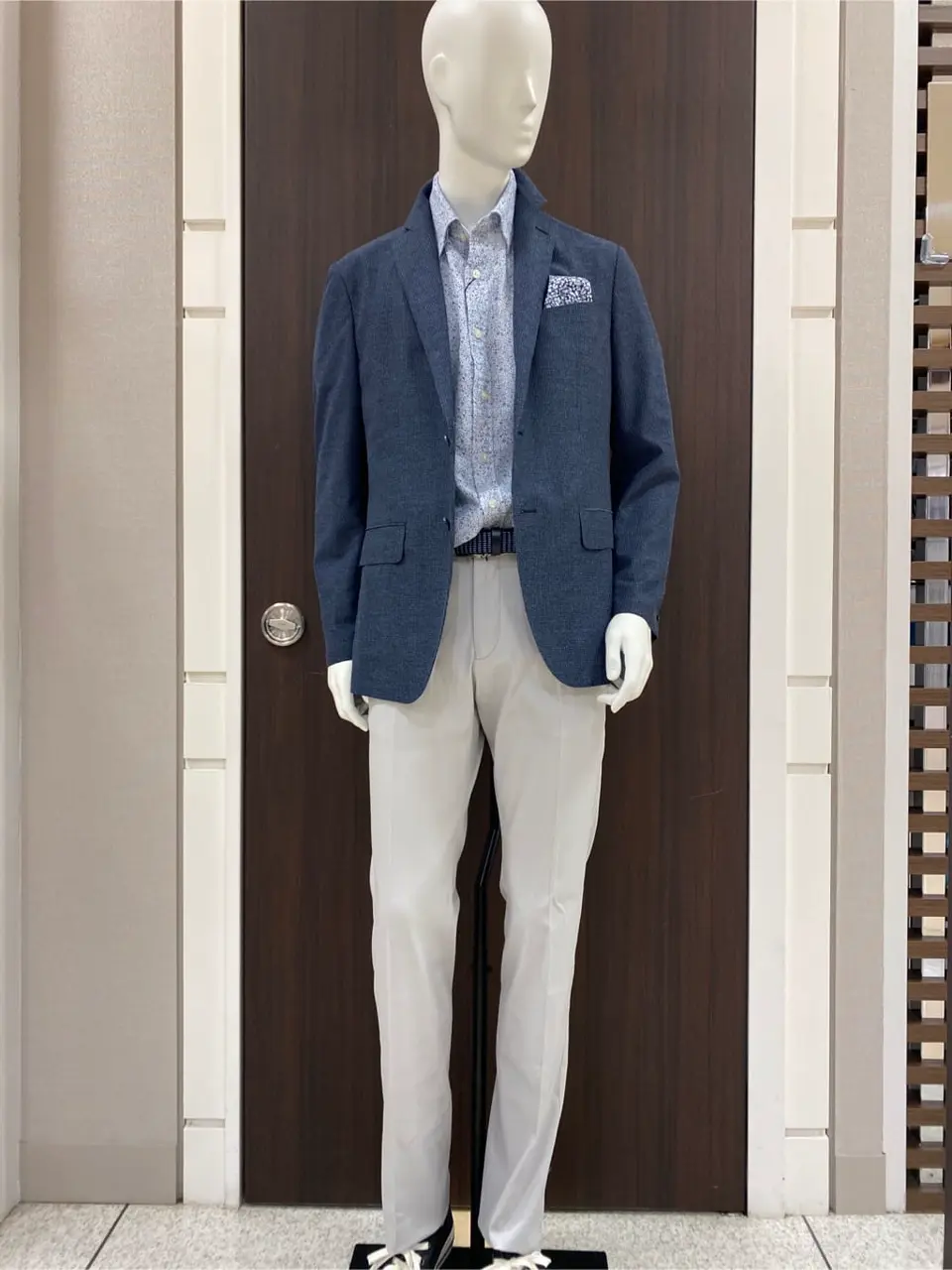 JOSEPH ABBOUD 松山 コーディネート画像