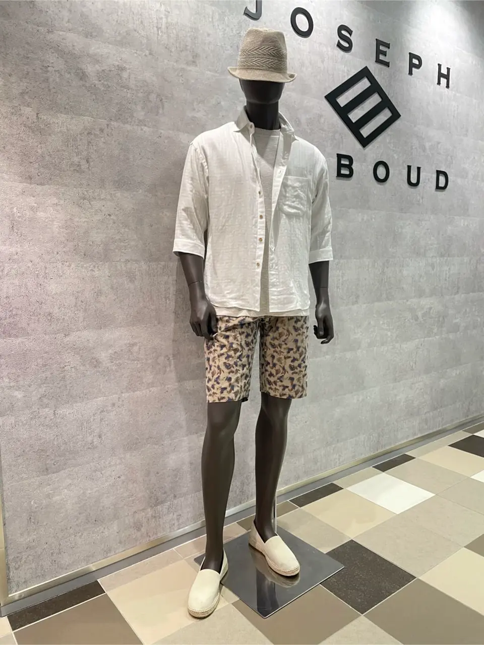  東　 コーディネート画像