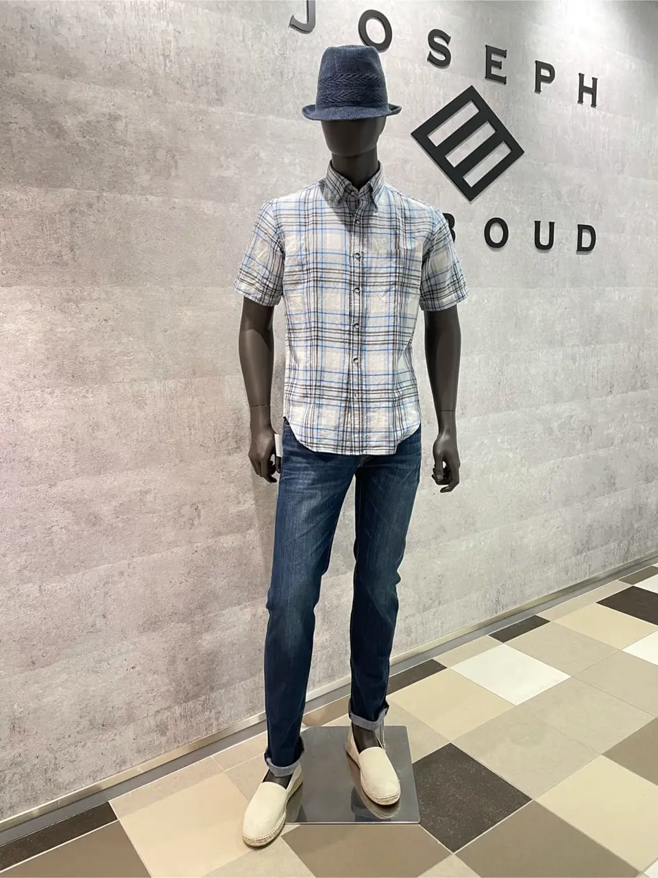  東　 コーディネート画像