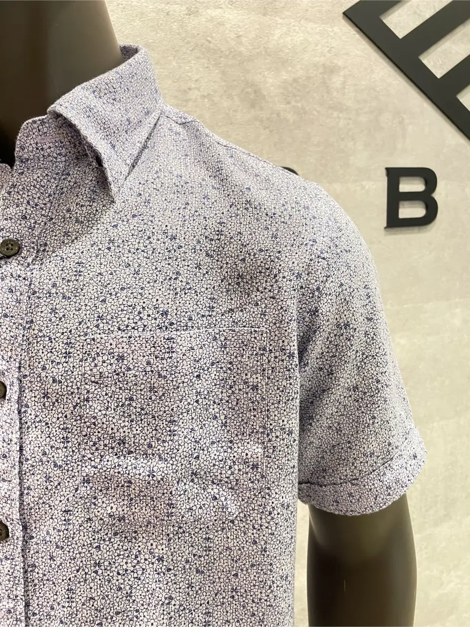 JOSEPH ABBOUD 東　 コーディネート画像