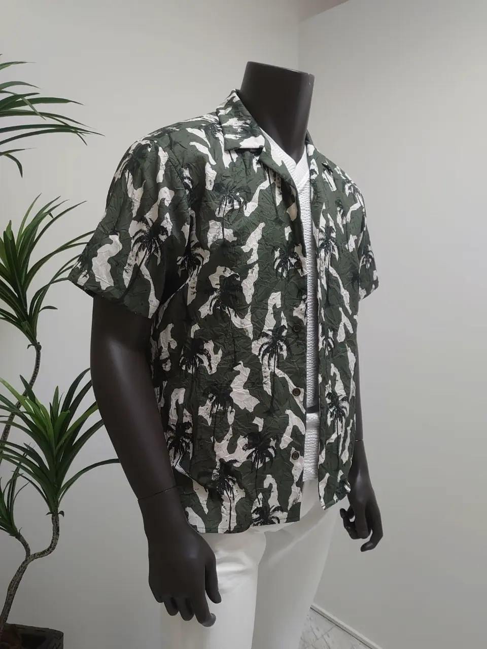 JOSEPH ABBOUD 石川 コーディネート画像