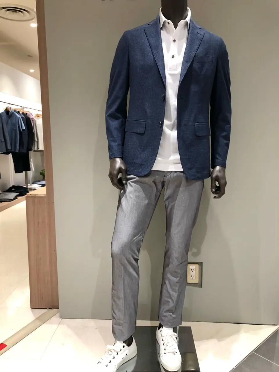 JOSEPH ABBOUD 川田 コーディネート画像