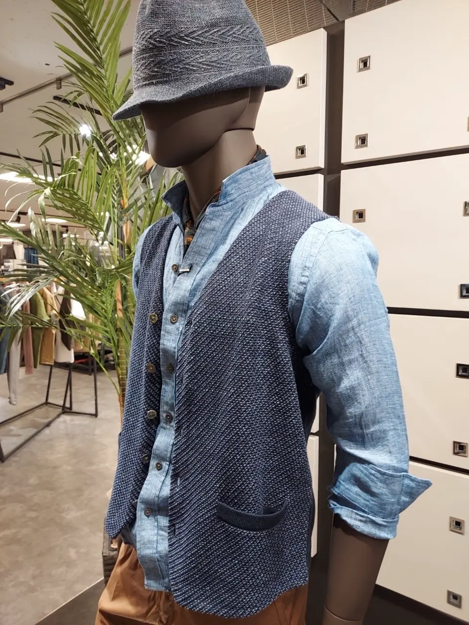 JOSEPH ABBOUD 宮下 コーディネート画像