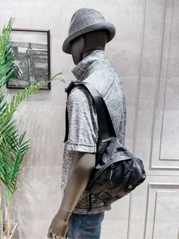 JOSEPH ABBOUD 二澤 コーディネート画像