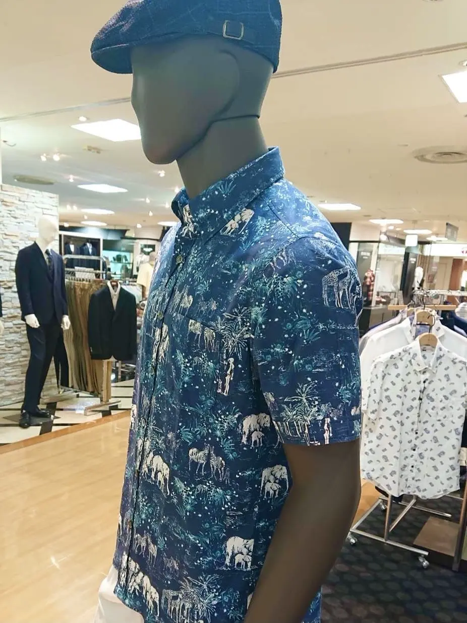 JOSEPH ABBOUD スタッフ コーディネート画像