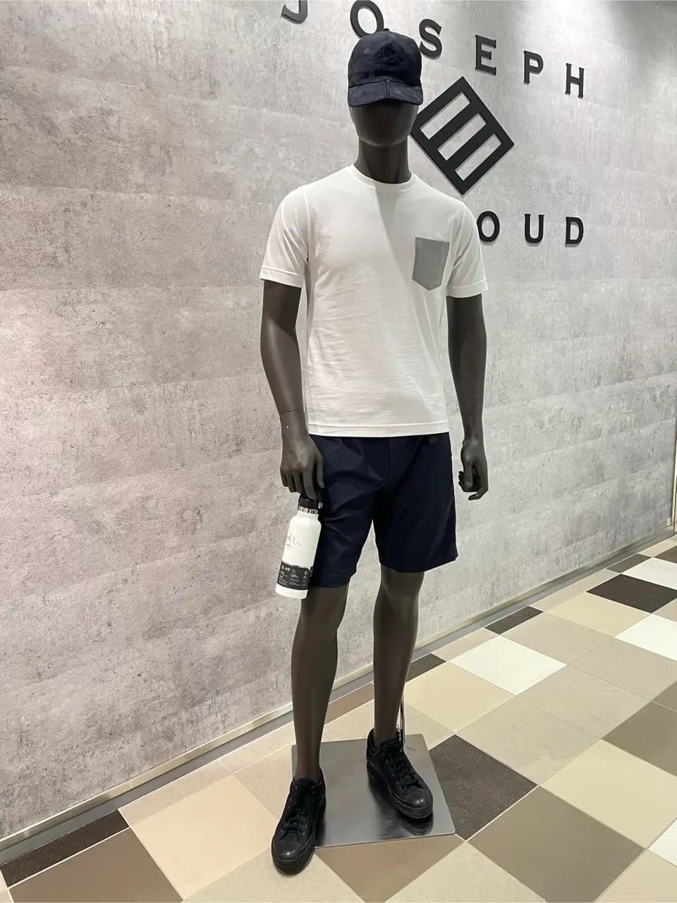  東　 コーディネート画像