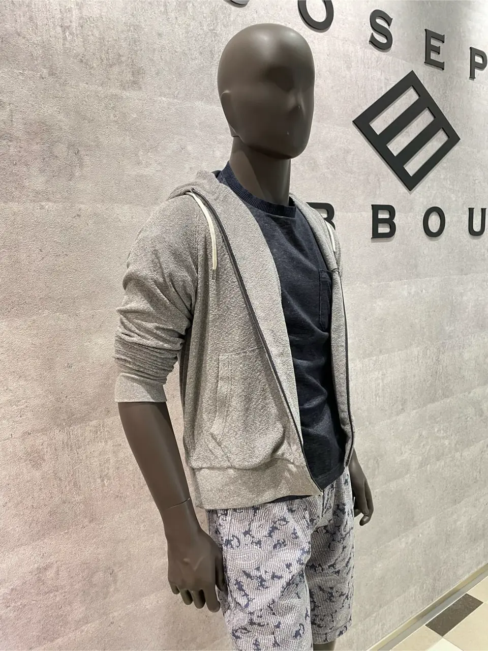 JOSEPH ABBOUD 東　 コーディネート画像