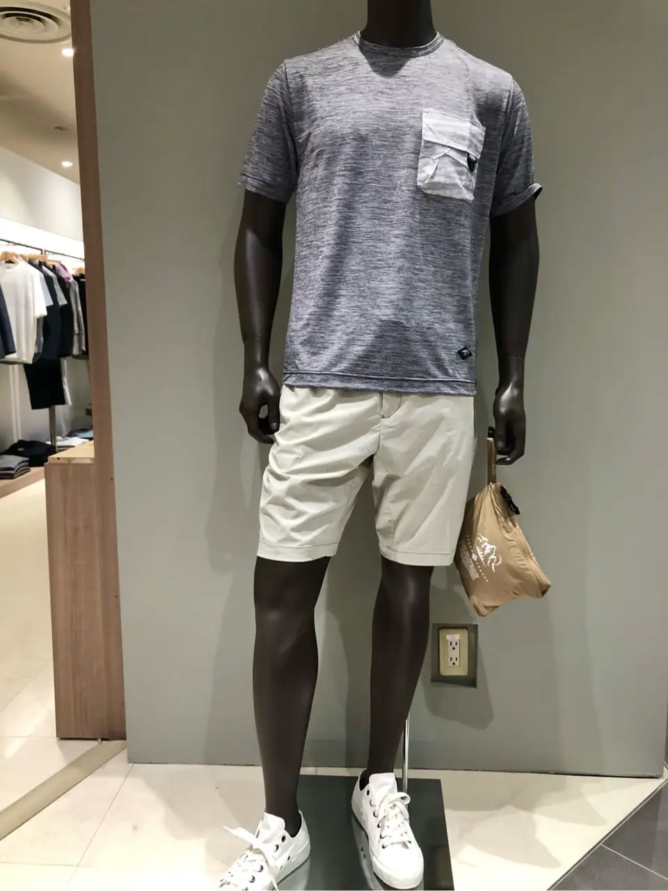 JOSEPH ABBOUD 川田 コーディネート画像