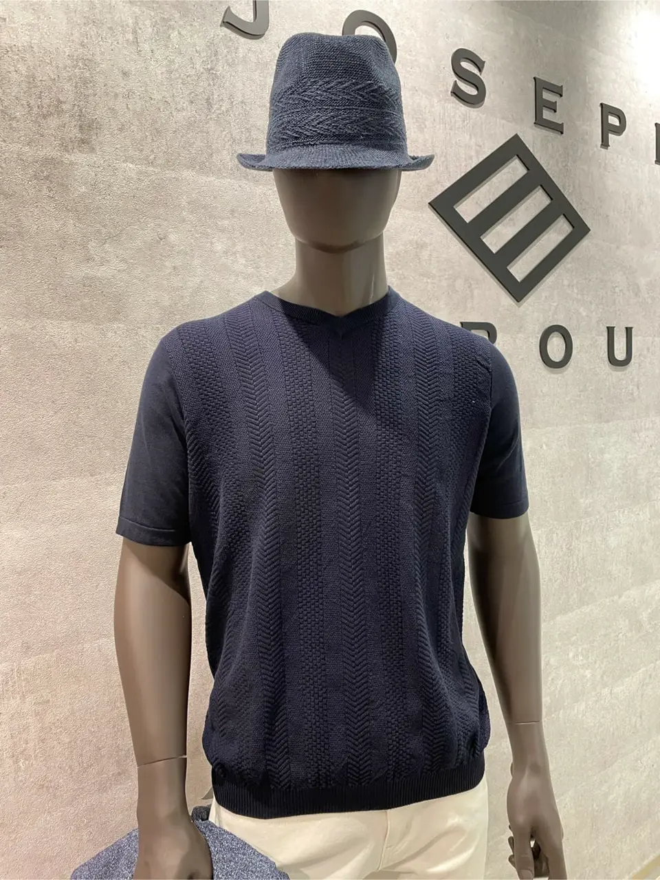 JOSEPH ABBOUD 東　 コーディネート画像