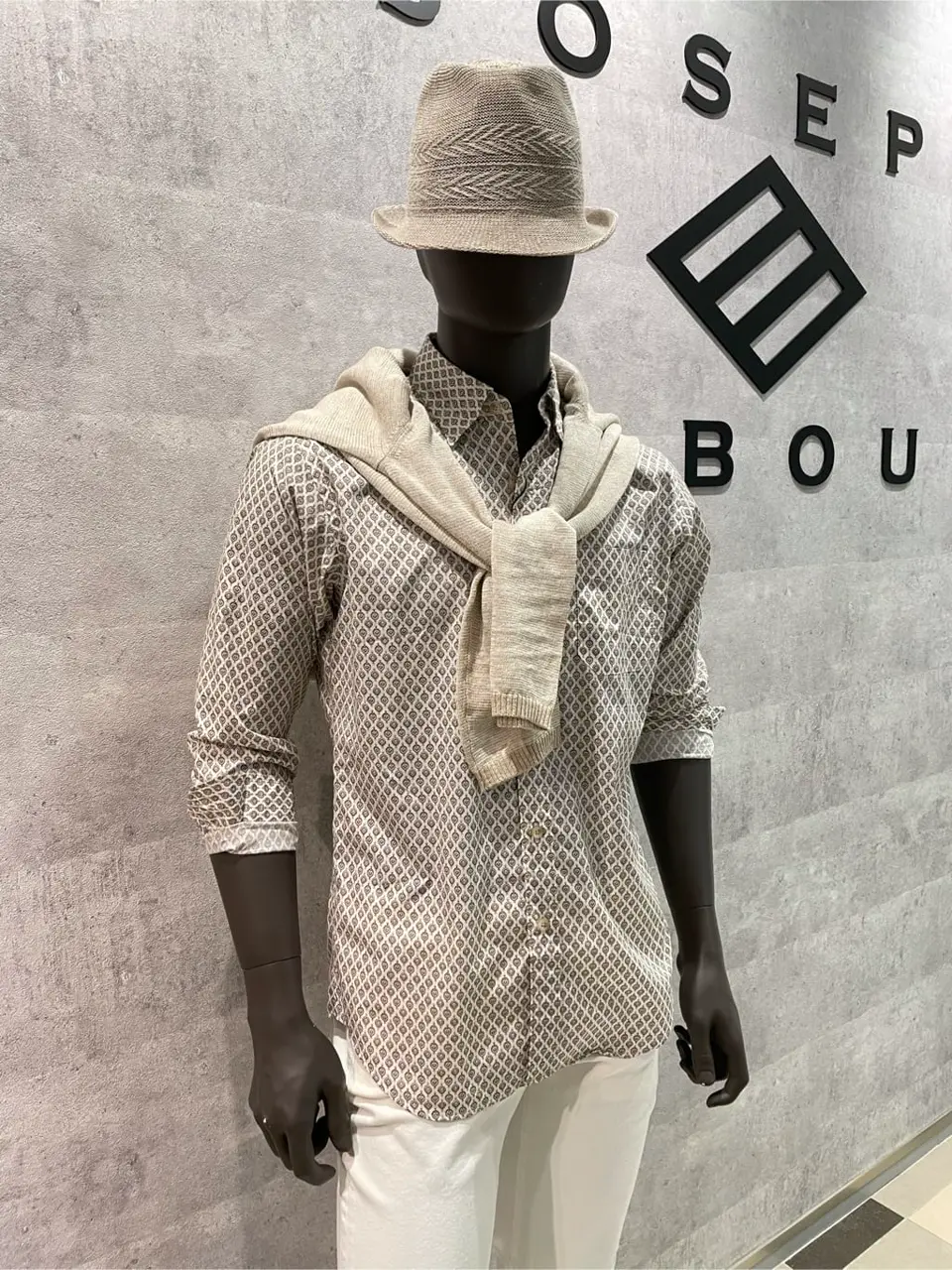 JOSEPH ABBOUD 東　 コーディネート画像