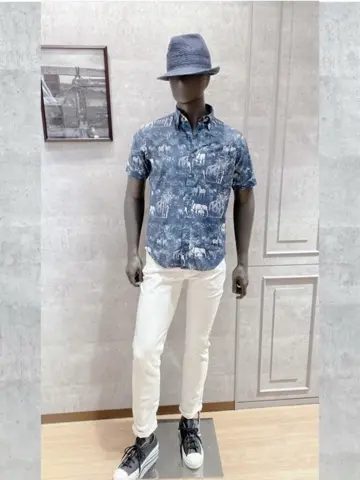 JOSEPH ABBOUD 二澤 コーディネート画像