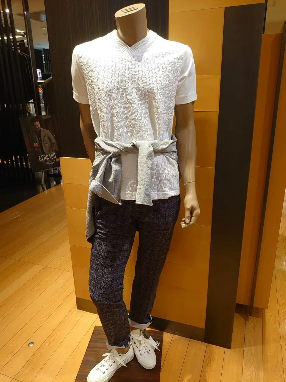 JOSEPH ABBOUD 三宅 コーディネート画像