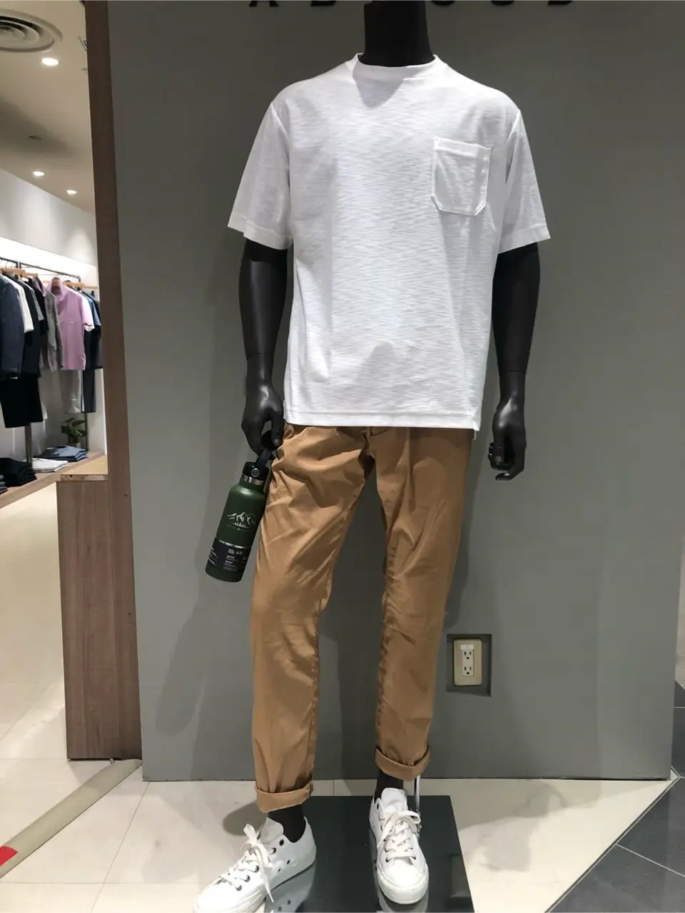 JOSEPH ABBOUD 川田 コーディネート画像