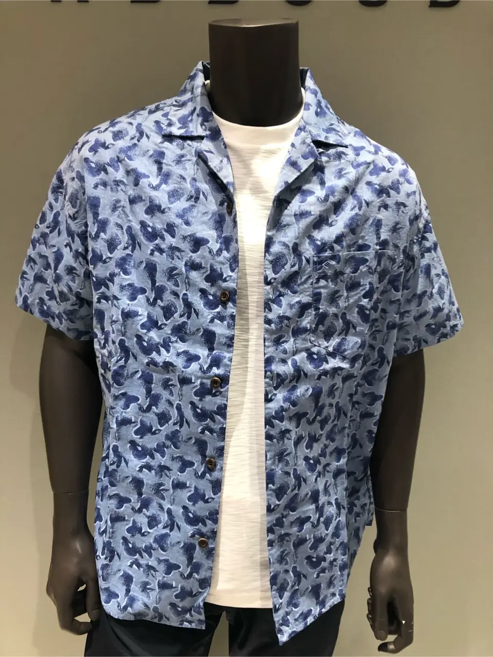 JOSEPH ABBOUD 川田 コーディネート画像