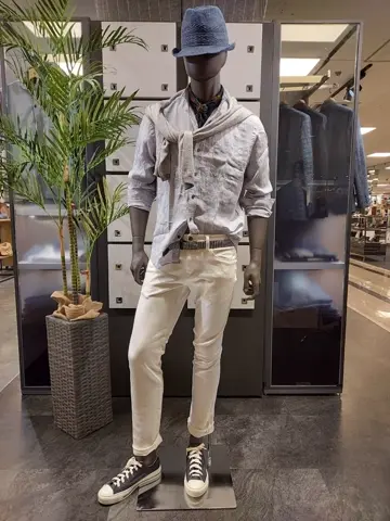 JOSEPH ABBOUD 宮下 コーディネート画像