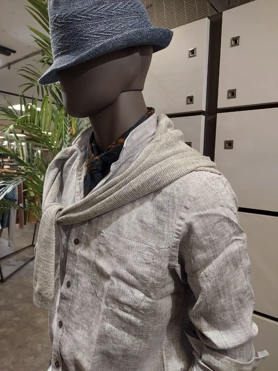 JOSEPH ABBOUD 宮下 コーディネート画像