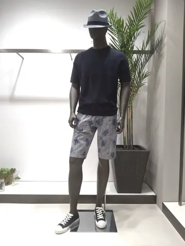 JOSEPH ABBOUD 重留 コーディネート画像