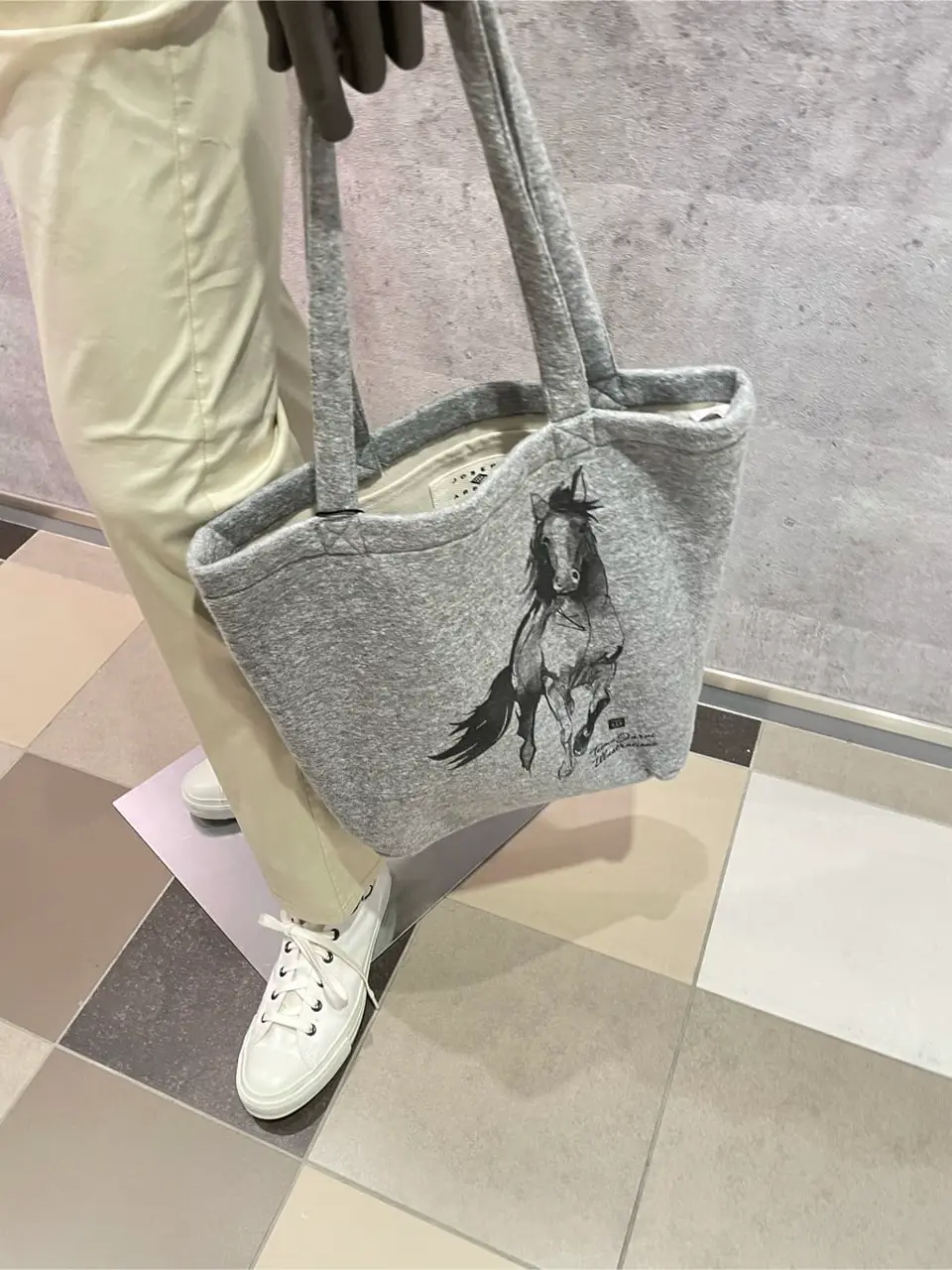 JOSEPH ABBOUD 東　 コーディネート画像