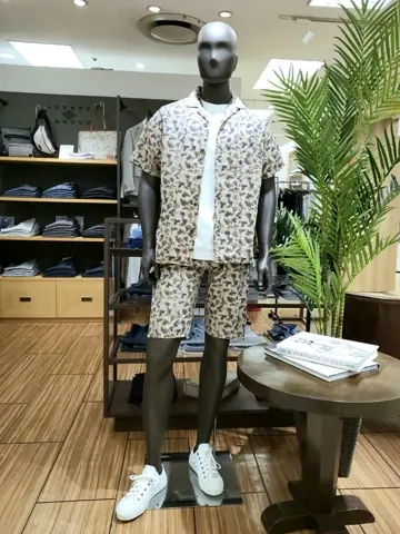 JOSEPH ABBOUD 中西 コーディネート画像