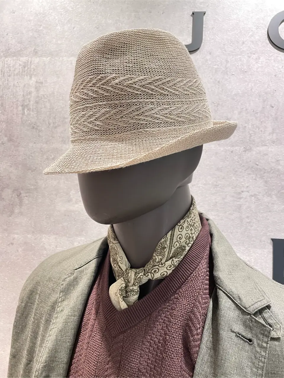 JOSEPH ABBOUD 東　 コーディネート画像