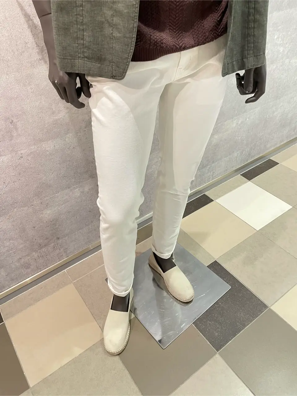 JOSEPH ABBOUD 東　 コーディネート画像