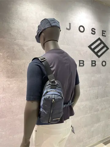 JOSEPH ABBOUD 東　 コーディネート画像