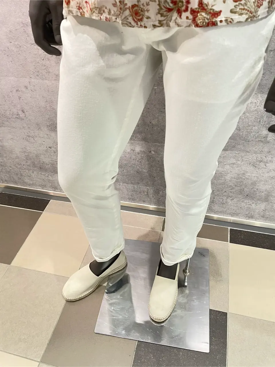 JOSEPH ABBOUD 東　 コーディネート画像