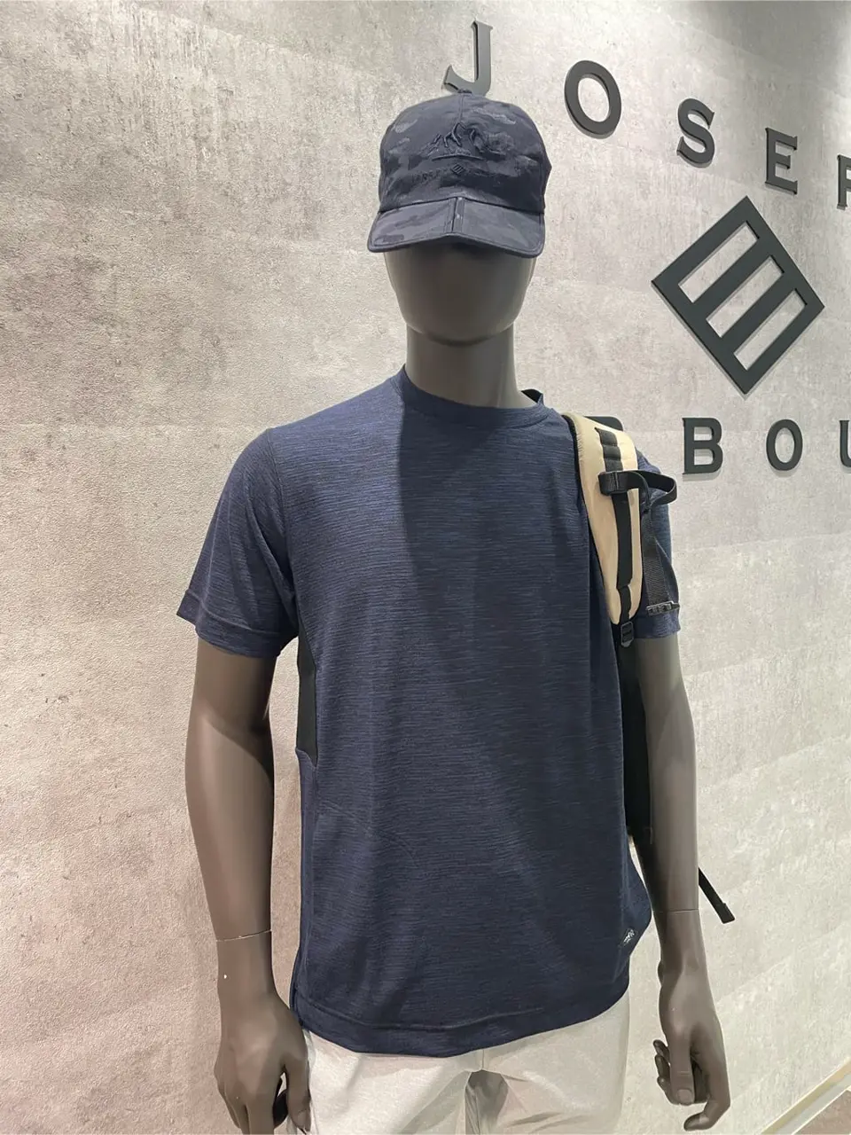 JOSEPH ABBOUD 東　 コーディネート画像